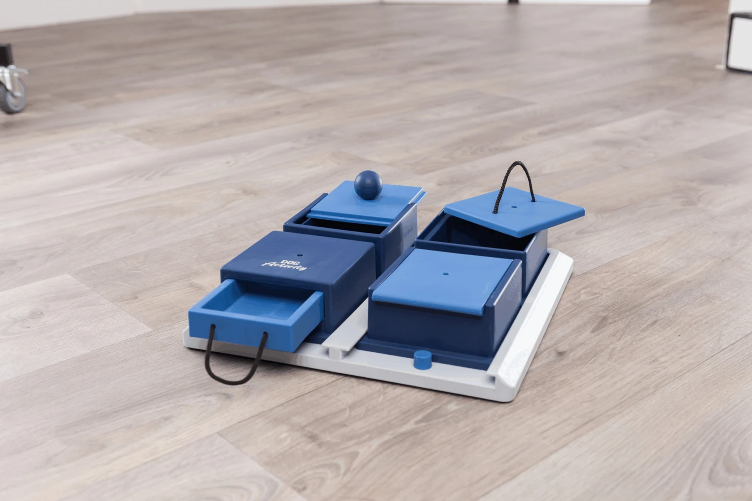 Trixie Jeu De Stratégie Pour Chien Poker Box 1 2 Trixie Jeu De Stratégie Pour Chien Poker Box 1 – Image 2