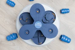 Trixie Jeu De Stratégie Pour Chien Flower Tower XL 40x40x94,5cm -Éco Pattes a8a41768929802bb735e8950e8b4c8f120f8f8d6b1f278b6a0aa5aa03ed3e323