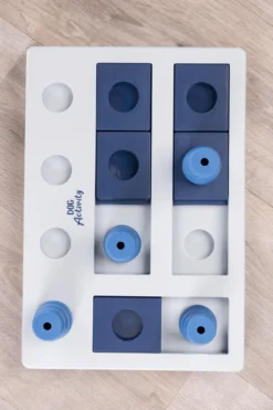 Trixie Jeu De Stratégie Pour Chien Chess -Éco Pattes cd128e4fee7859fd6de46bca420c8e0fad2497036174f67e7425f04e0ba93497